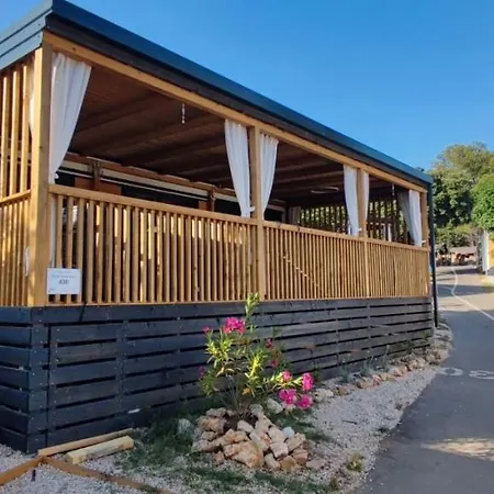 Mobile home KMZ Selce Extérieur photo
